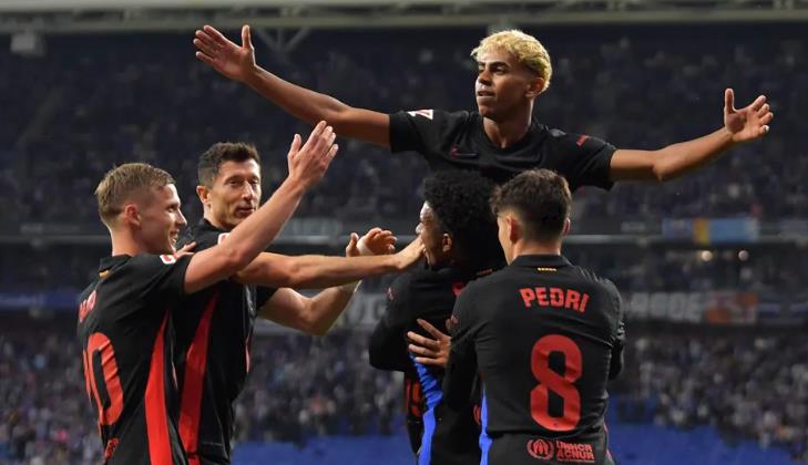 Bài học Champions League: PSG đăng quang, Barcelona cần làm gì để vươn tầm?