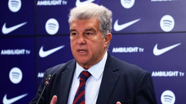 Barcelona và cơ hội vàng vụt mất Nico Williams: Sự do dự chết người của Chủ tịch Laporta?
