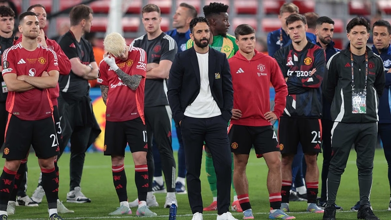 Manchester United thanh trừng đội hình: 10 cầu thủ chia tay Old Trafford hè 2025