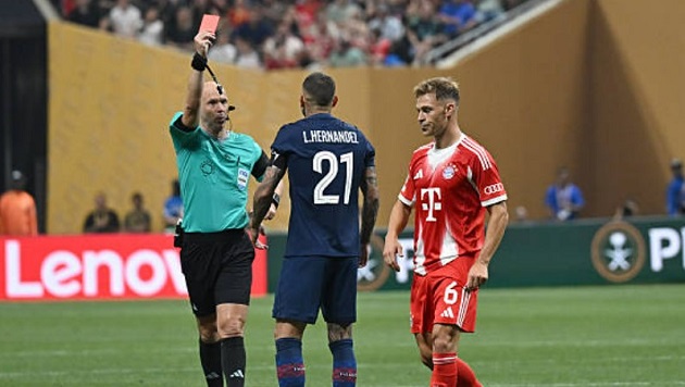PSG hạ gục Bayern Munich trong trận cầu kịch tính đầy tranh cãi
